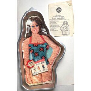Wilton 1992 Pretty Lady Cake Pan #2105-2022 Aluminum 13.5" Vintage Baking Mold
